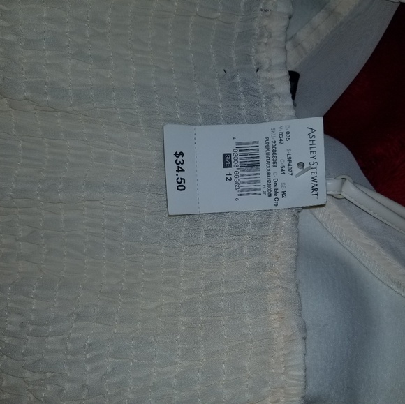 Cream camisole top - Picture 4 of 4